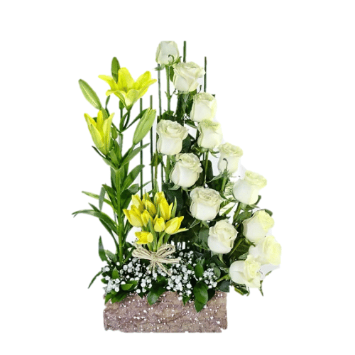 Lujoso arrimo de rosas, lilum y tulipanes