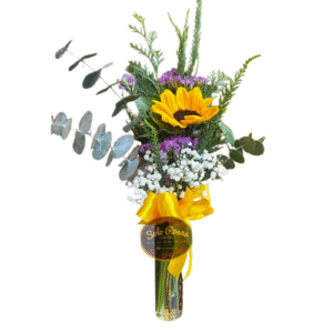 Florero con 1 girasol fresco y follaje delicado, arreglo elegante y sencillo.